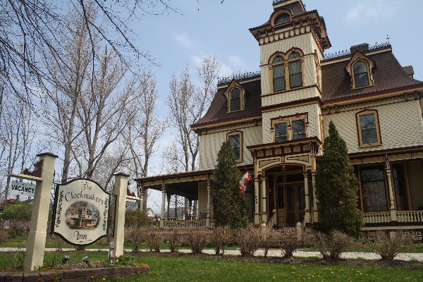 Clockmakers Inn